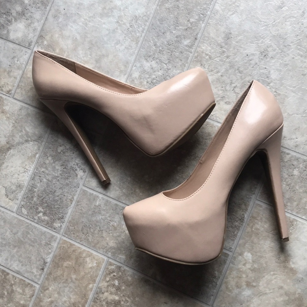Steve Madden platform heels, nude
